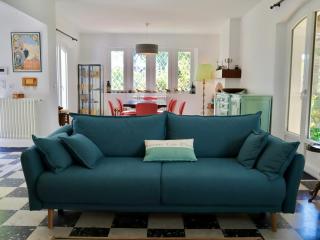 Spacious Villa With Pool In La Crau - La Crau - 3