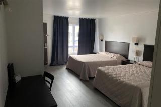 Ramada by Wyndham Laval - Laval - 2