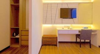 iStay Hotel - 1