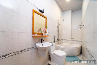 La Rose Sai Gon Hotel - Ho Chi Minh-stad - 3