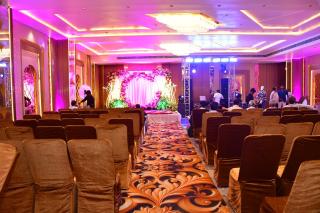 Hotel Blue Stone - Kānpur - 5