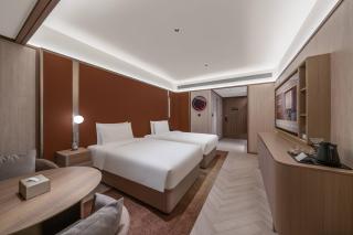 Orange Crystal Chengdu Financial City South Railway Station Hotel - 1