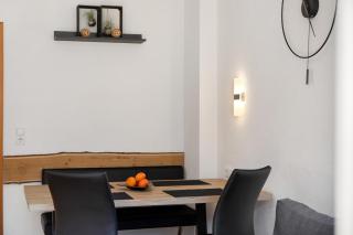Apart Annabell - - 6