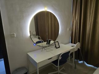 Amazing 1BR Apartment with Dubai Marina view and Pool view --- Next to JBR beach---Opp JBR tram station - 2