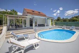 Villa Baras garden - house with pool - Mirce - 1