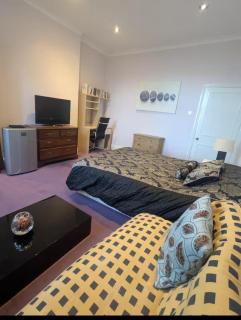 Stunning 3 bed in West Hampstead - London - 4