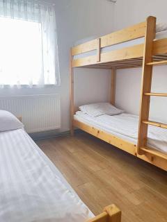 Hostel pracowniczy s8 - - 9