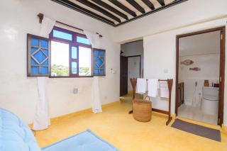 Jannah Pate 2 Bedroom Suite with AC and Rooftop - 7