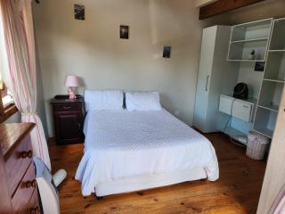 Forest house Knysna with solar and water backup - 4