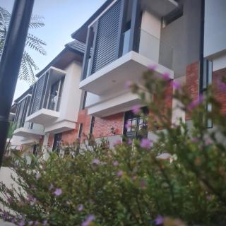Sabrina Sweet Villa Batu walking distance Jatim Park 2 - Batu - 0