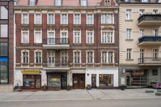 Urban Nest Rustic & Golden Superior Apartment by BookingHost - Kattowitz - 7