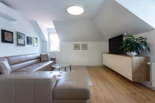 Beachfront duplex with stunning lake view - 4