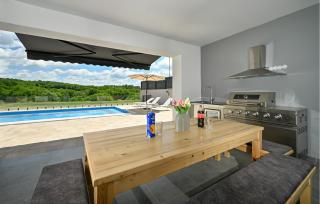 Beautiful Home In Maglenca With Sauna - Maglenča - 9