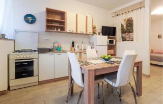 1 Bedroom Awesome Apartment In Opatija - Opatija - 4