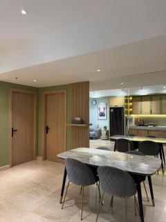 Japandi Serenity 1 king,1 queen,1 single bed 5pax - Medan - 4