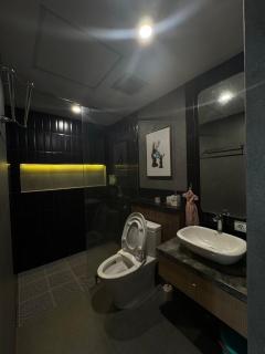 Japandi Serenity 1 king,1 queen,1 single bed 5pax - Medan - 1