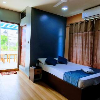 Hotel Devtara - - 2