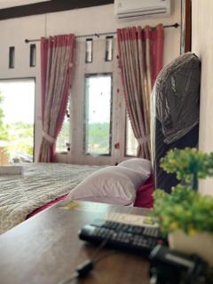 HOTEL NANGIN VIEW - Bukit Lawang - 2