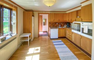 3 Bedroom Beautiful Home In Hagby - Hagby - 5