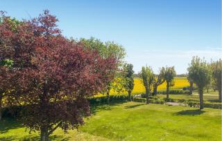 3 Bedroom Beautiful Home In Hagby - Hagby - 3