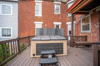 Doctors Retreat with Hot Tub - Dayton - 7