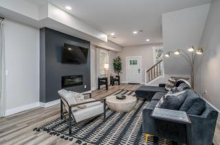 Lee Street Lodge - Minutes from DT - Covington - 0