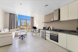 VayK - Chic Marina-Front 1BR Apartment in a Luxurious Location - 6
