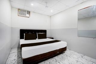 Spot ON Royal Haweli Guest House - Ghaziabad - 1