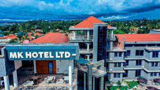 MK Hotel - - 0