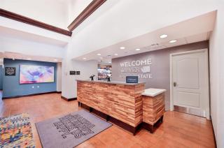Hampton Inn & Suites by Hilton Seattle/Kent - Kent - 2