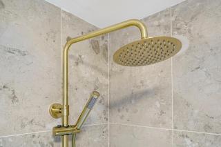 Belfast Stylish City Retreat 2BR - 7