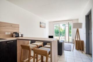 Bright 2-bedroom with balcony near airport - Mérignac - 0