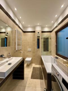 Panoramic Views - Luxury Downtown Home - 6