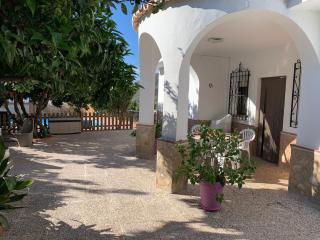 Villa Alborada con Piscina - 1