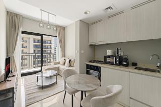 VayK - Stylish 1BR in Business Bay - 0