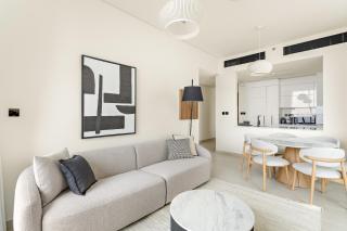 VayK - Stylish 2BR with Private Pool in JVC - 4