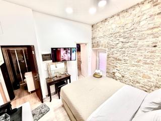 TRAVELLERS CORFU TOWN Luxury Suites, Studios & Apartments - Agios Rokkos - 8