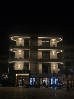 Lion Gate Hotel - Sarandë - 8
