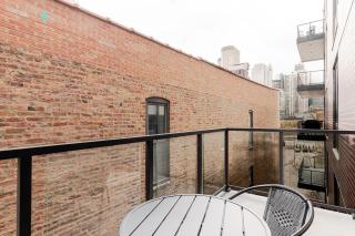 Blueground Greektown bbq gym nr Willis Tower CHI-1252 - Chicago - 5