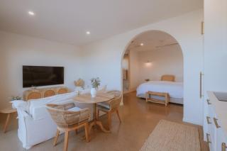 Villa Alora - Exmouth - 4