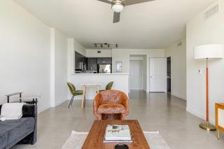 Blueground Riverside pool nr Bayfront Park MIA-149 - 8