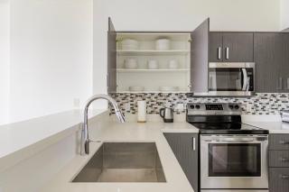 Blueground Riverside pool nr Bayfront Park MIA-149 - 3