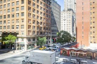 Blueground Midtown West washerdryer nr Times Square NYC-1853 - New York - 1