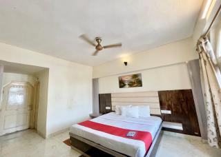 PREMIUM HOTEL S D Near Railwary Station Maa Mansa Devi Temple - Fully Air conditioned Room - Lift And Parking Available -Best Hotel In Haridwar - 9