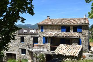Maison de Céline en pleine Nature avec vue Montagnes et Jacuzzi - Châteauneuf-de-Bordette - 0