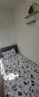 Newland House, Serviced Accommodation - Frodingham - 6