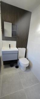 Newland House, Serviced Accommodation - Frodingham - 2