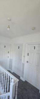 Newland House, Serviced Accommodation - Frodingham - 8
