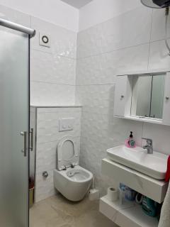 Apartament tek Kompleksi Fishta - Velipojë - 9