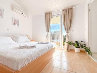 Beach Resort Apartments Bucina - Baška Voda - 0